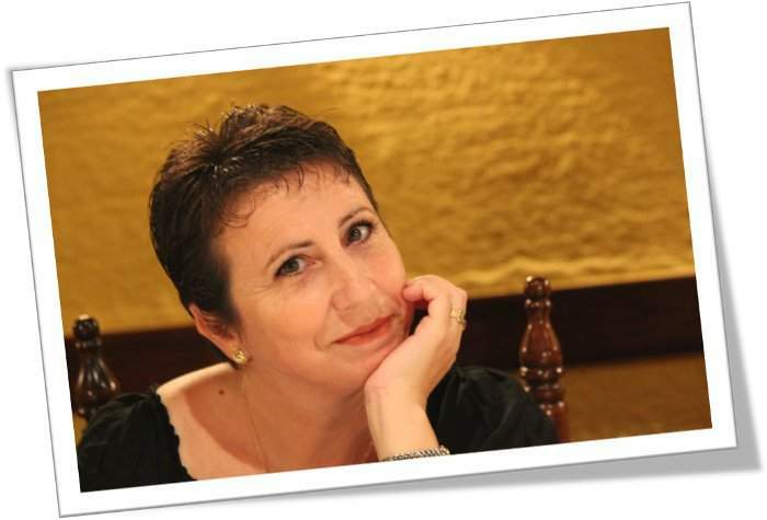 Nuria de espinosa, escritora
