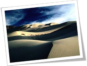 monta&ntilde;as en la arena