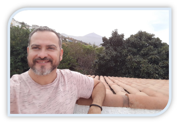 Carlos Caraballo , poeta