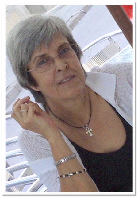 Marlene Denis Valle , escritora
