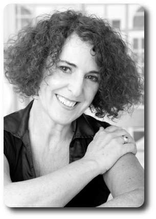 Lola Lopez Mondejar, escritora y autora de ensayos, cuentos y novelas