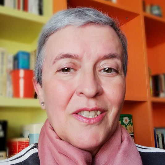 La poeta murciana Isabel Martínez Barquero