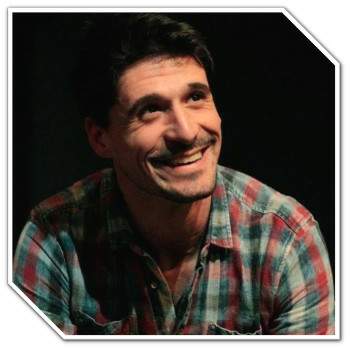   N&eacute;stor Villaz&oacute;n, Poeta, Escritor, dramaturgo 